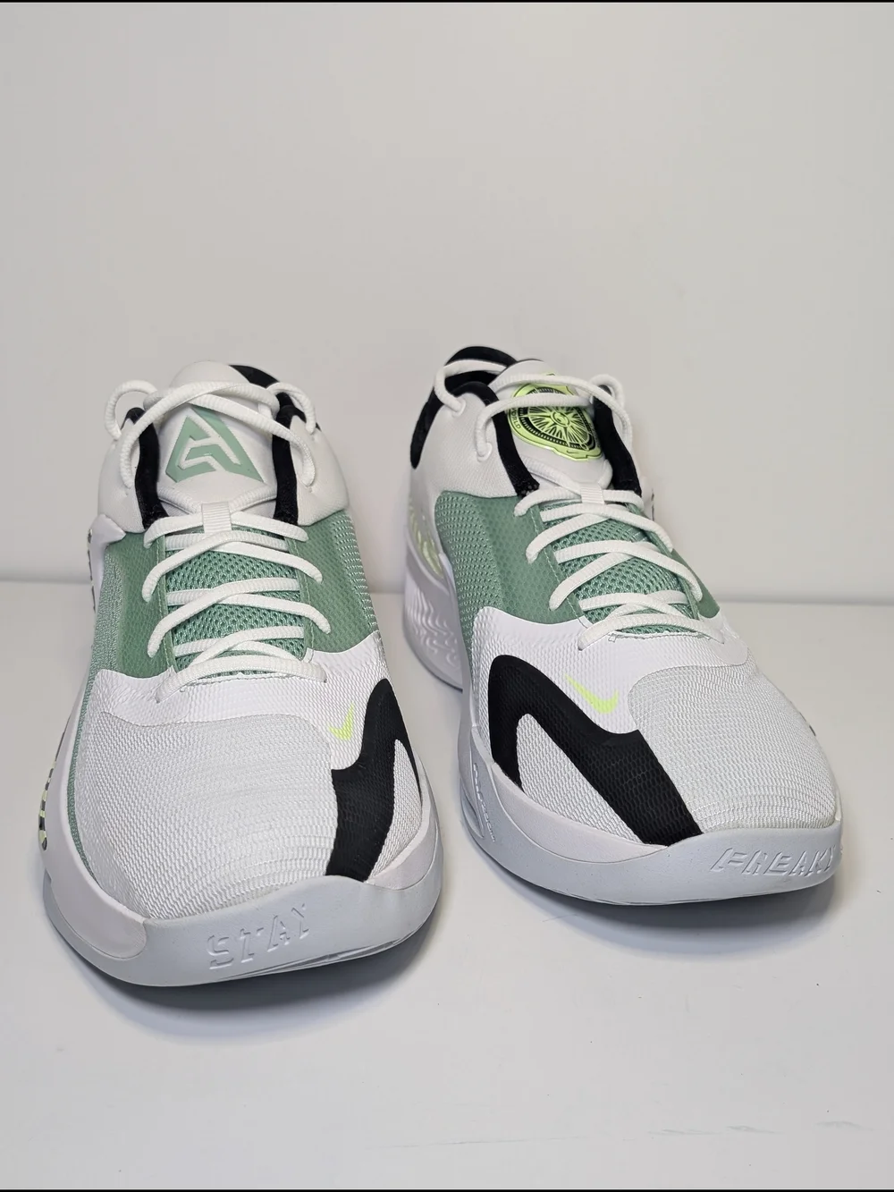 Nike Zoom Freak 4 Greek Coastline White Volt Men's Size 17